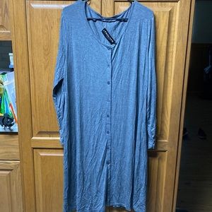 2 ladies night gowns